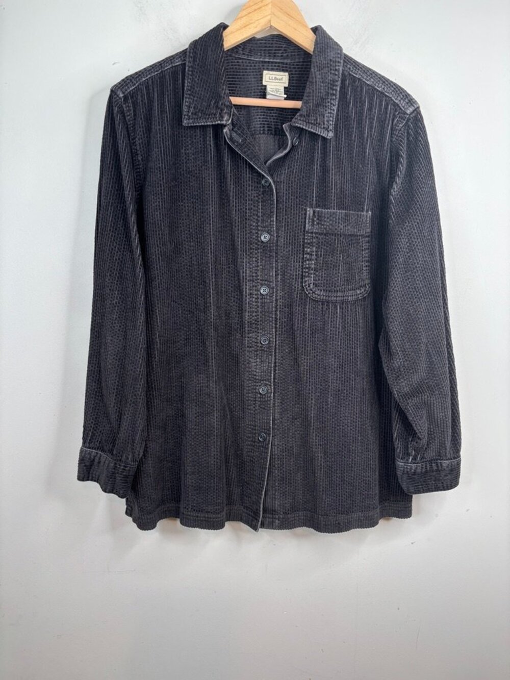 LL Bean Womens L Black Corduroy Shirt Jacket Shacket Wide Wale Utility Fisherman